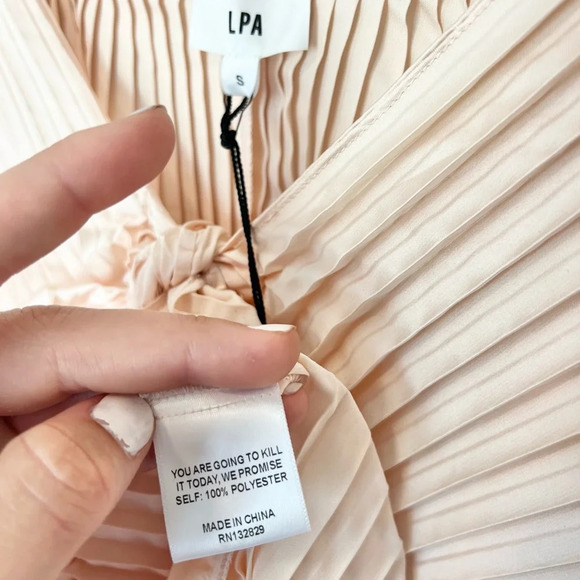 NWT LPA x REVOLVE Morgan Pleated Top Blouse in Peach Nude - Picture 6 of 9